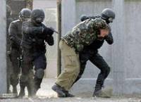 Местные жители утверждают, что город Ясиноватая все еще под контролем террористов